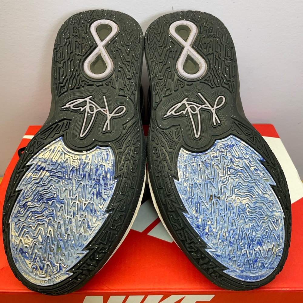 Nike Kyrie Infinity - Picture 6 of 6